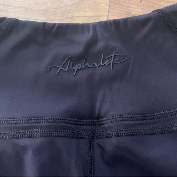 Alphalete Pulse Surge Short Obscure Grey Size Medium - Picture 4 of 4